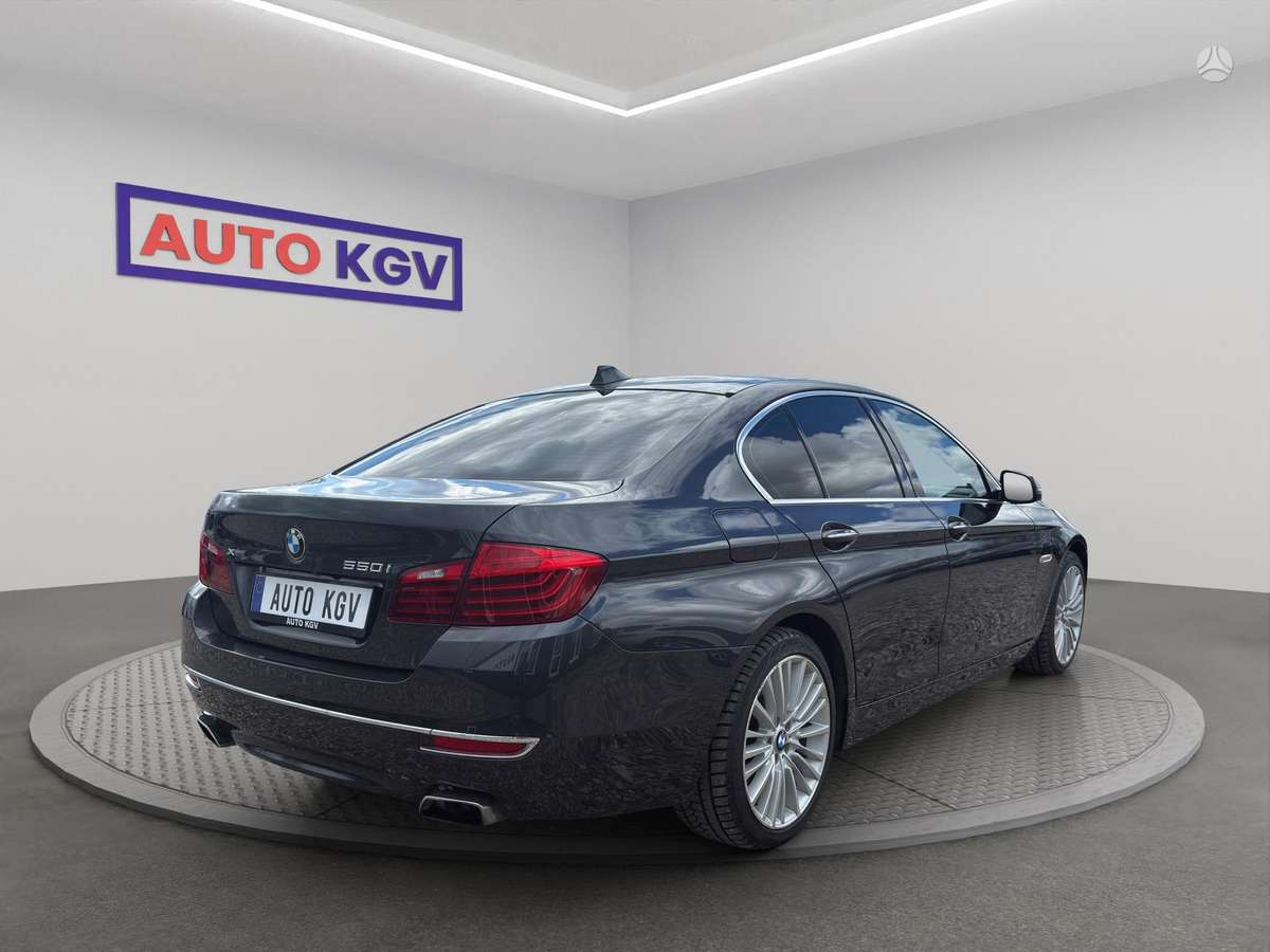 BMW 550, 4.4 l., Седан
