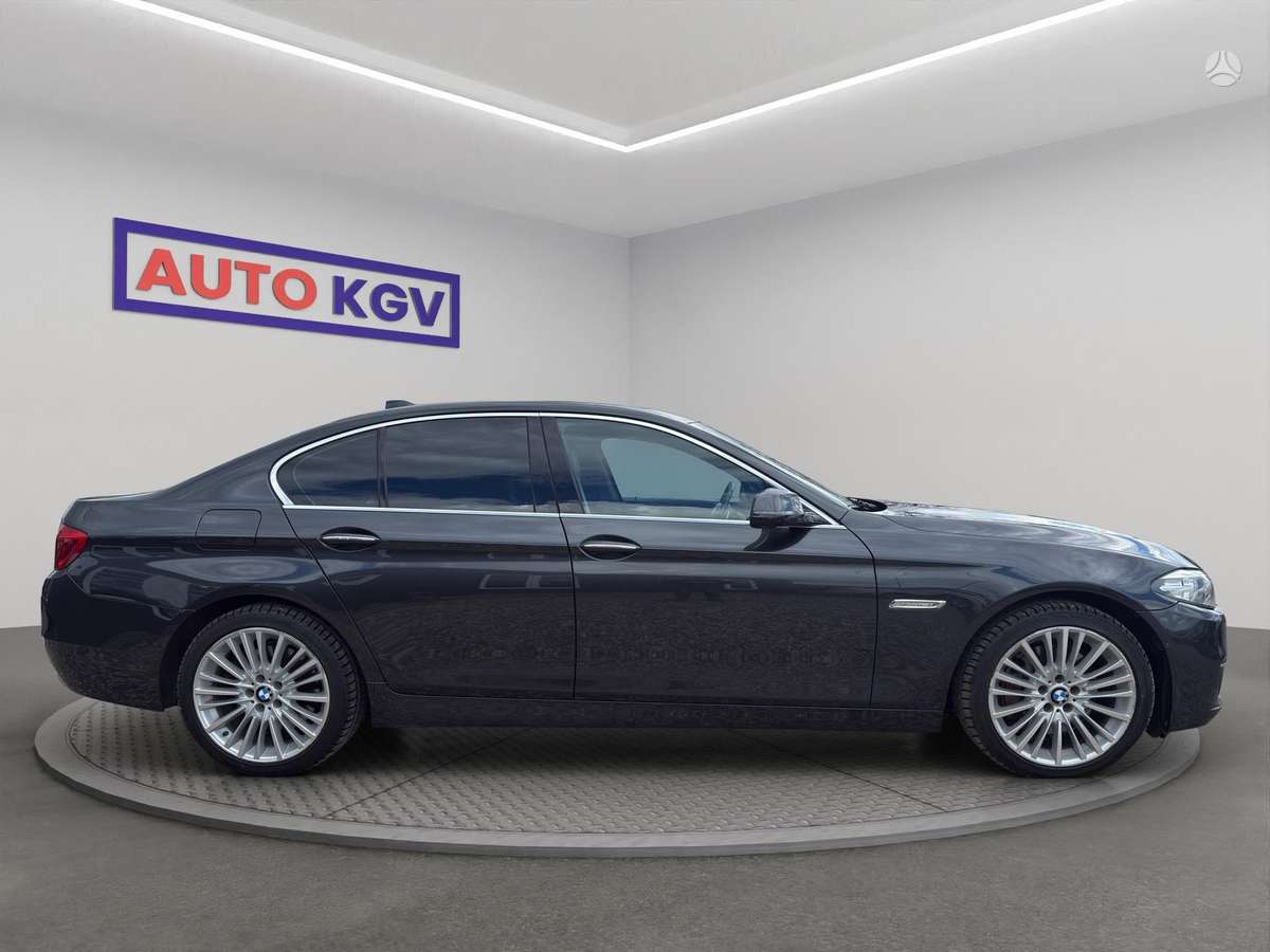 BMW 550, 4.4 l., Седан