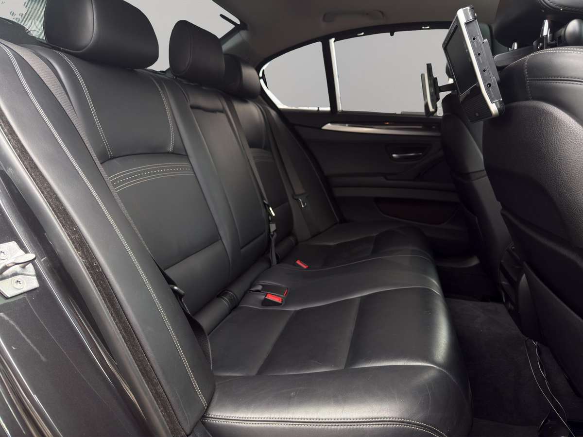 BMW 550, 4.4 l., Седан