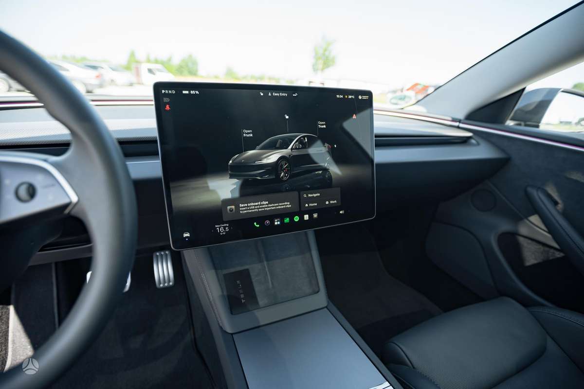 Tesla Model 3, 82 kWh, hatchback