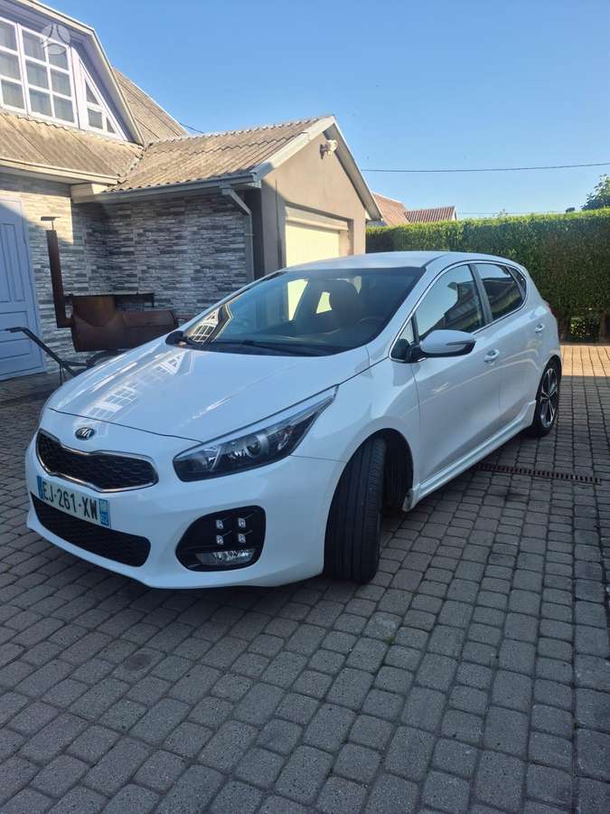 Kia Ceed, 1.6 l., hatchback
