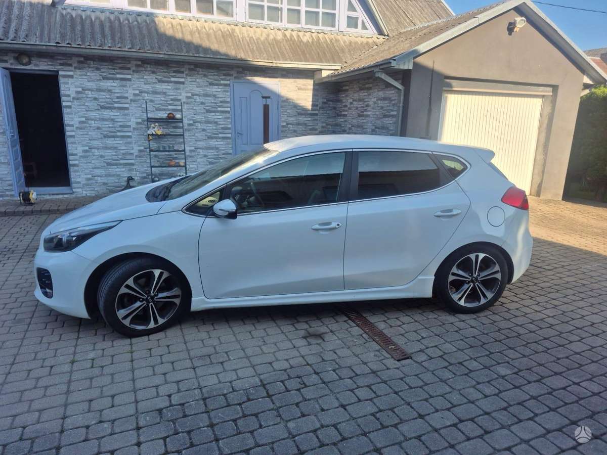 Kia Ceed, 1.6 l., Хэтчбек
