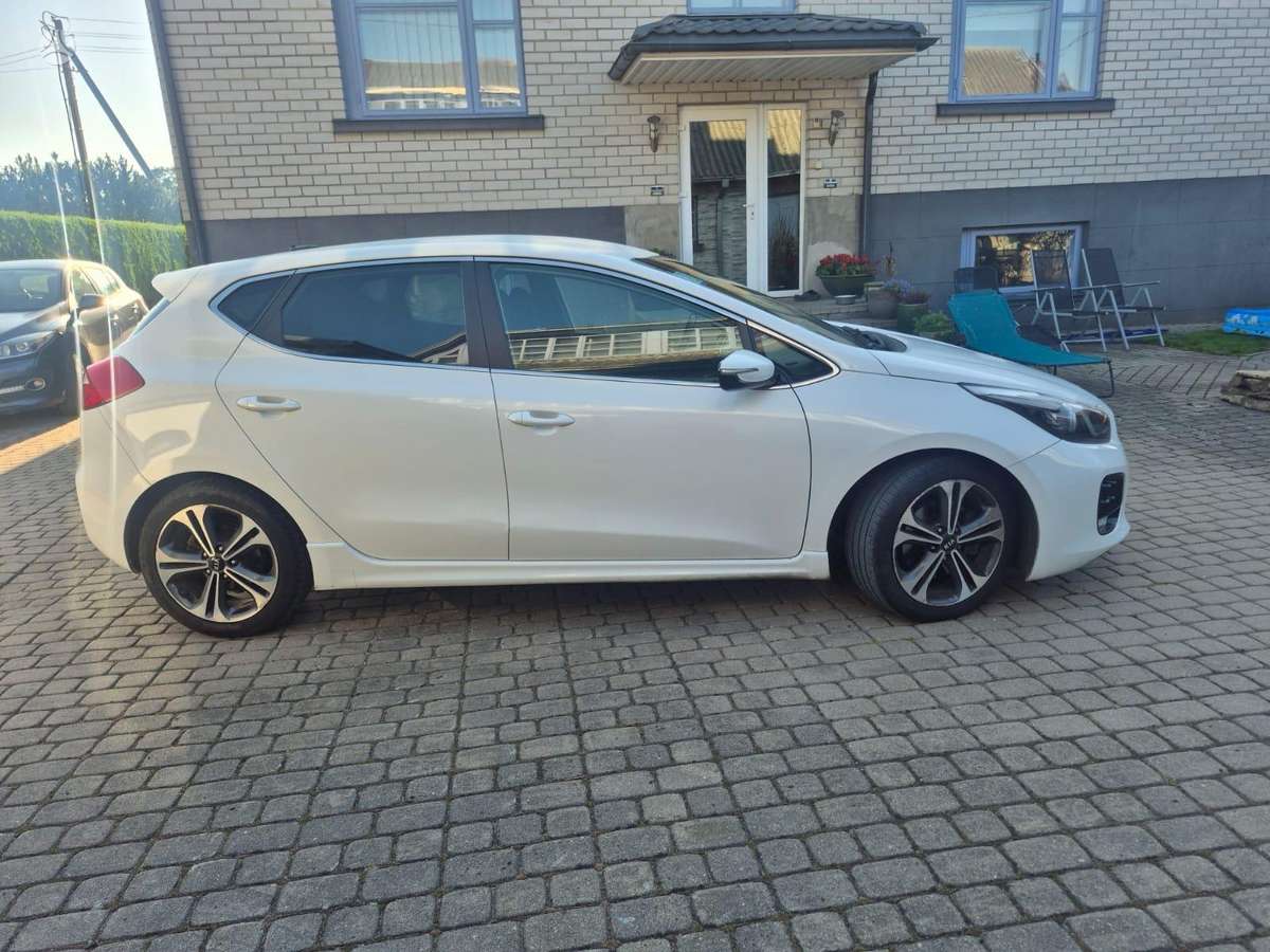 Kia Ceed, 1.6 l., Хэтчбек