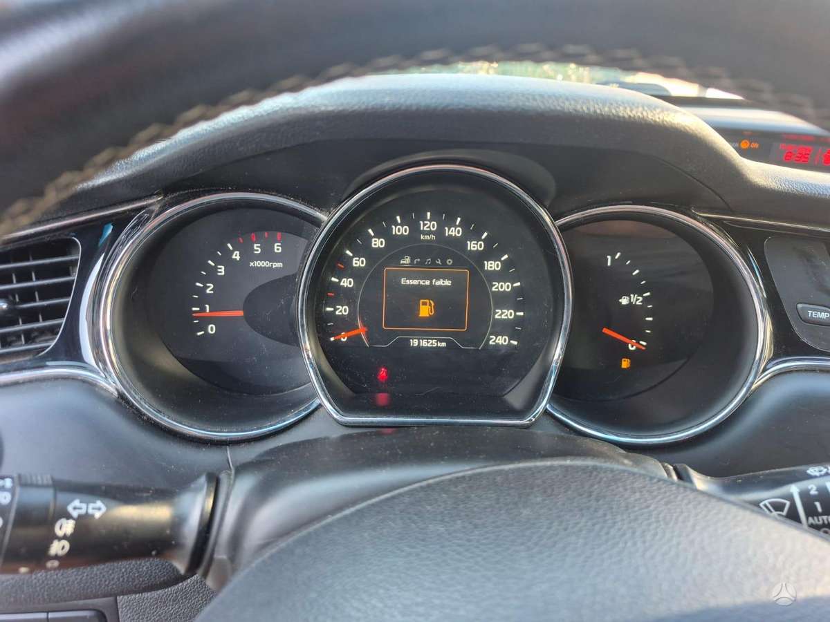 Kia Ceed, 1.6 l., Хэтчбек