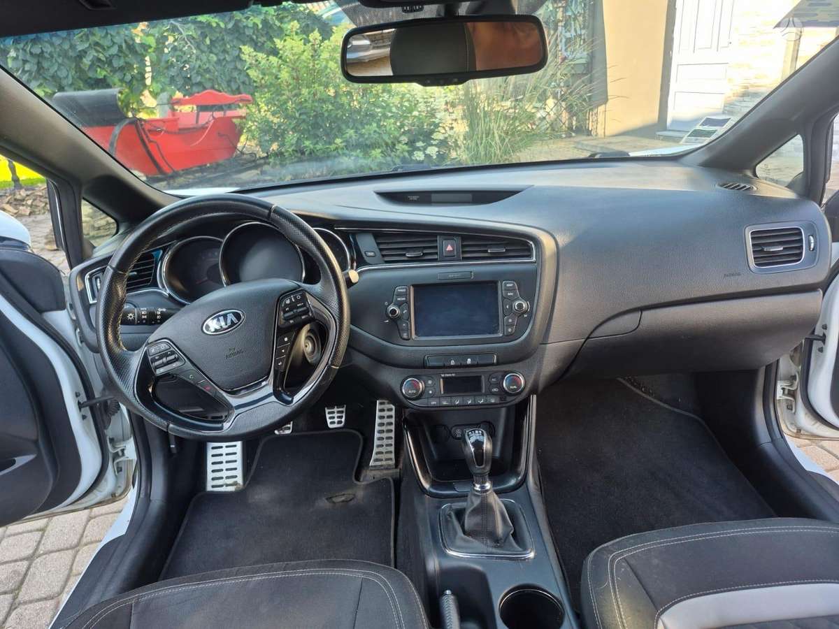 Kia Ceed, 1.6 l., hatchback