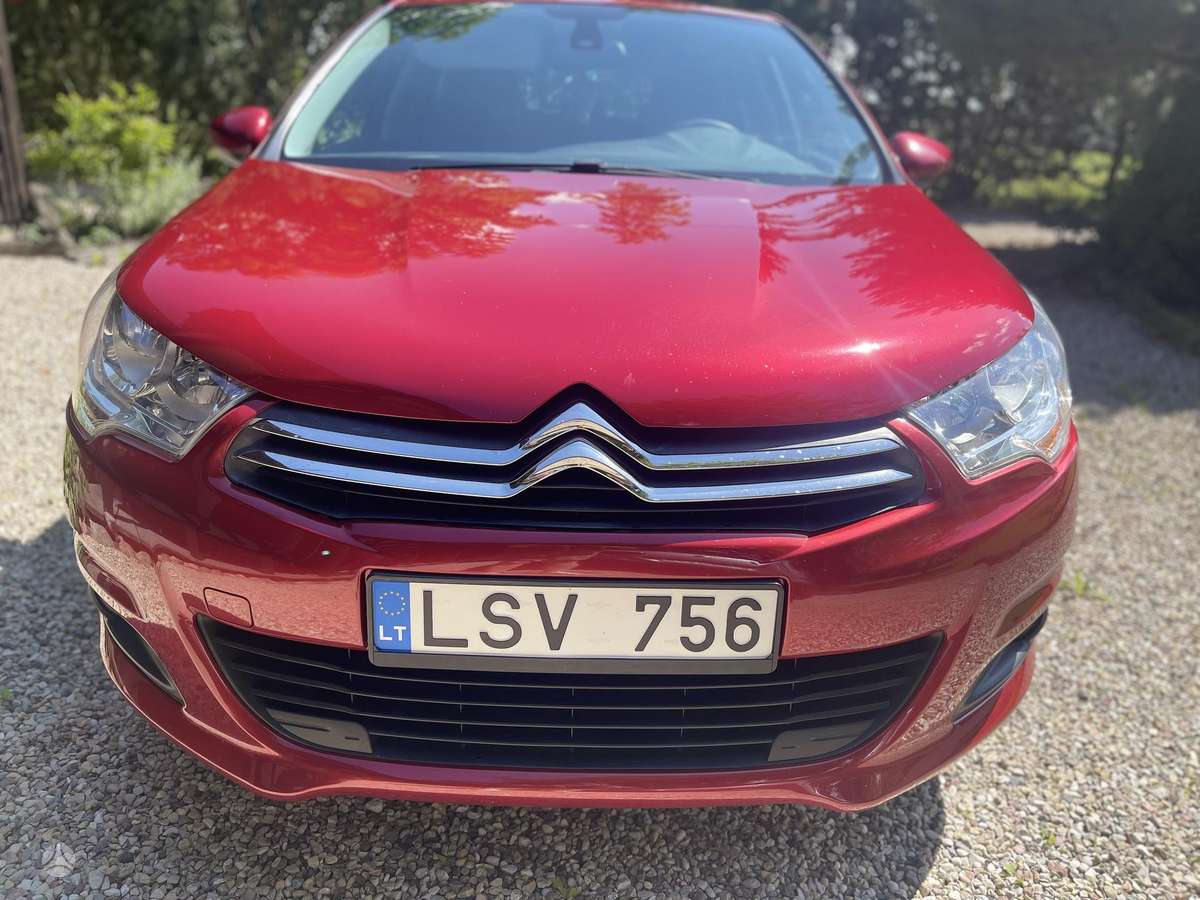 Citroen C4, 1.6 l., hatchback