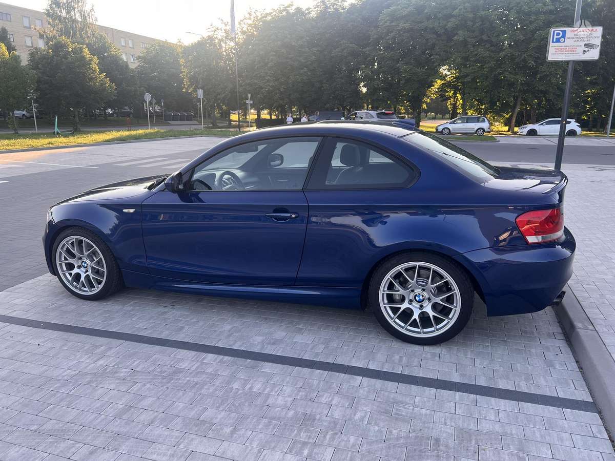 BMW 135, 3.0 l., Купе (coupe)