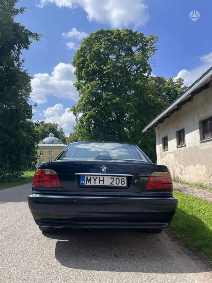 BMW 730, 2.9 l., sedanas