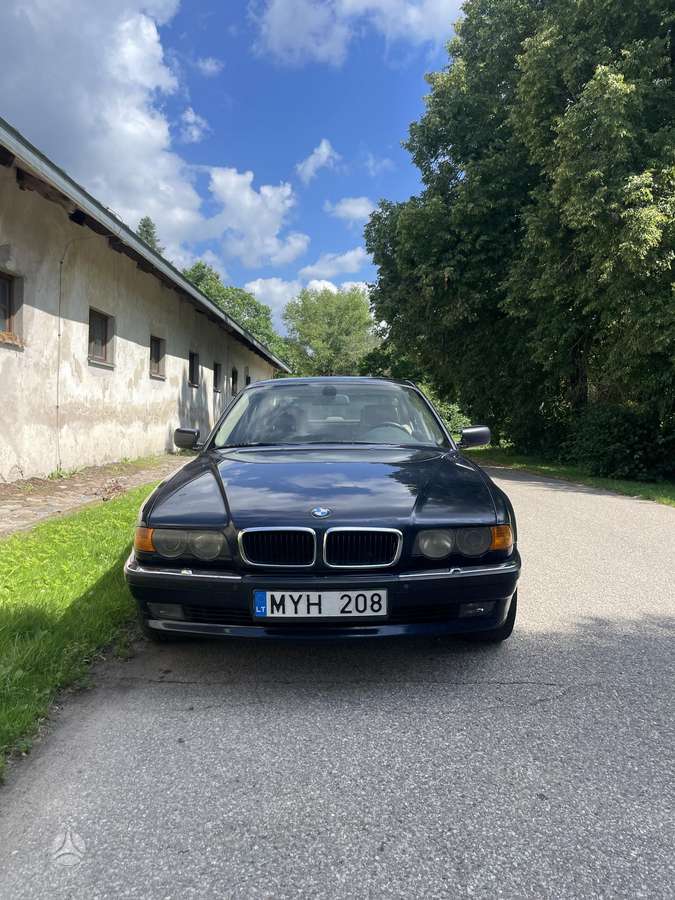 BMW 730, 2.9 l., sedanas