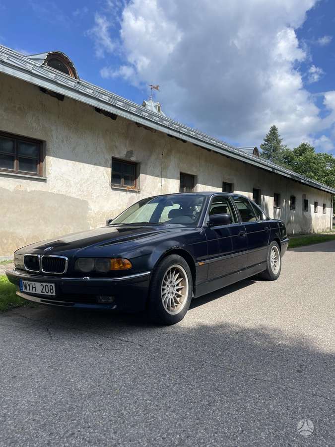 BMW 730, 2.9 l., sedanas