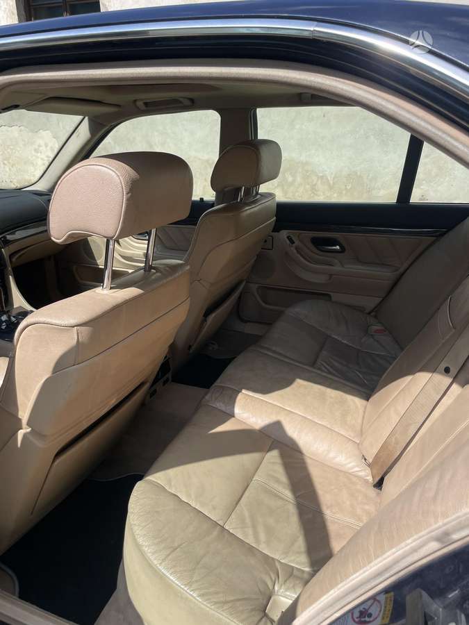 BMW 730, 2.9 l., sedanas