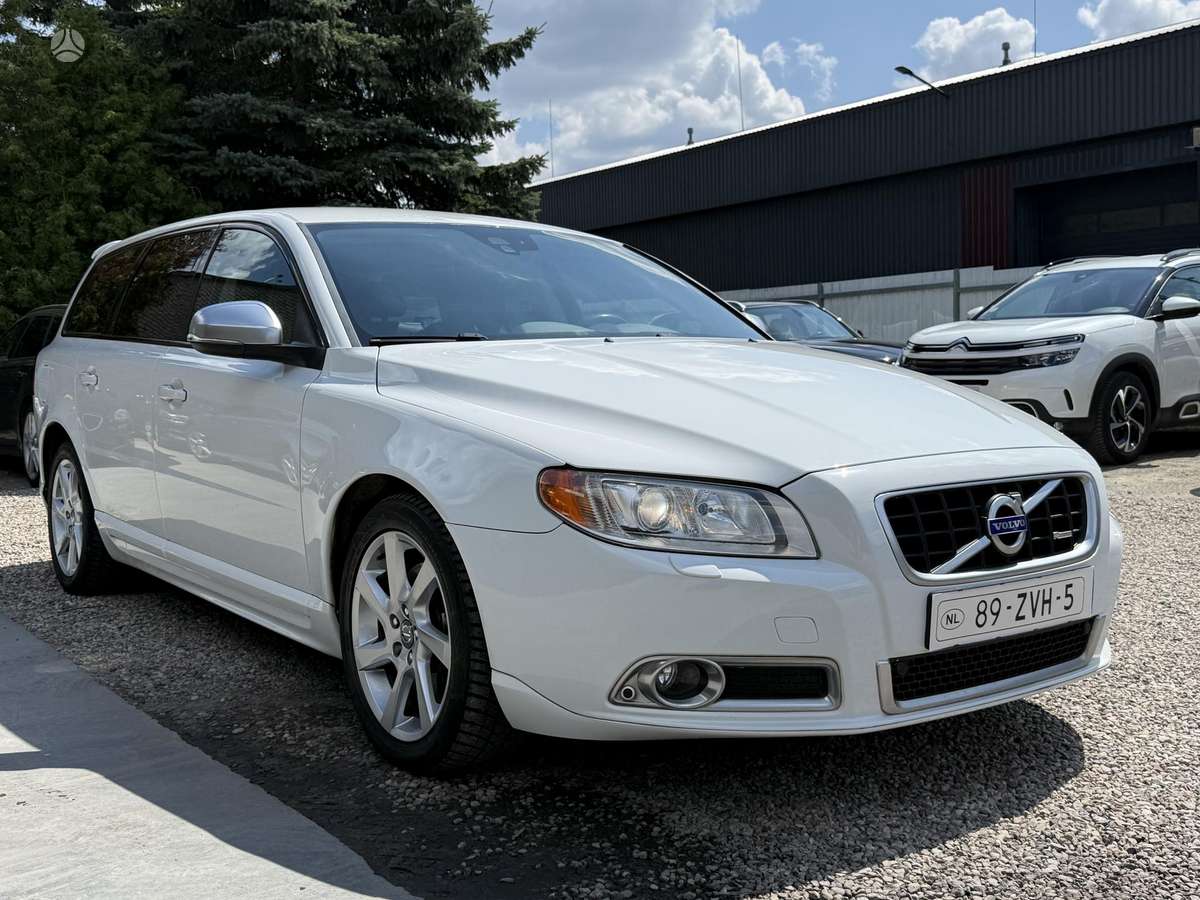 Volvo V70, 2.0 l., Универсал