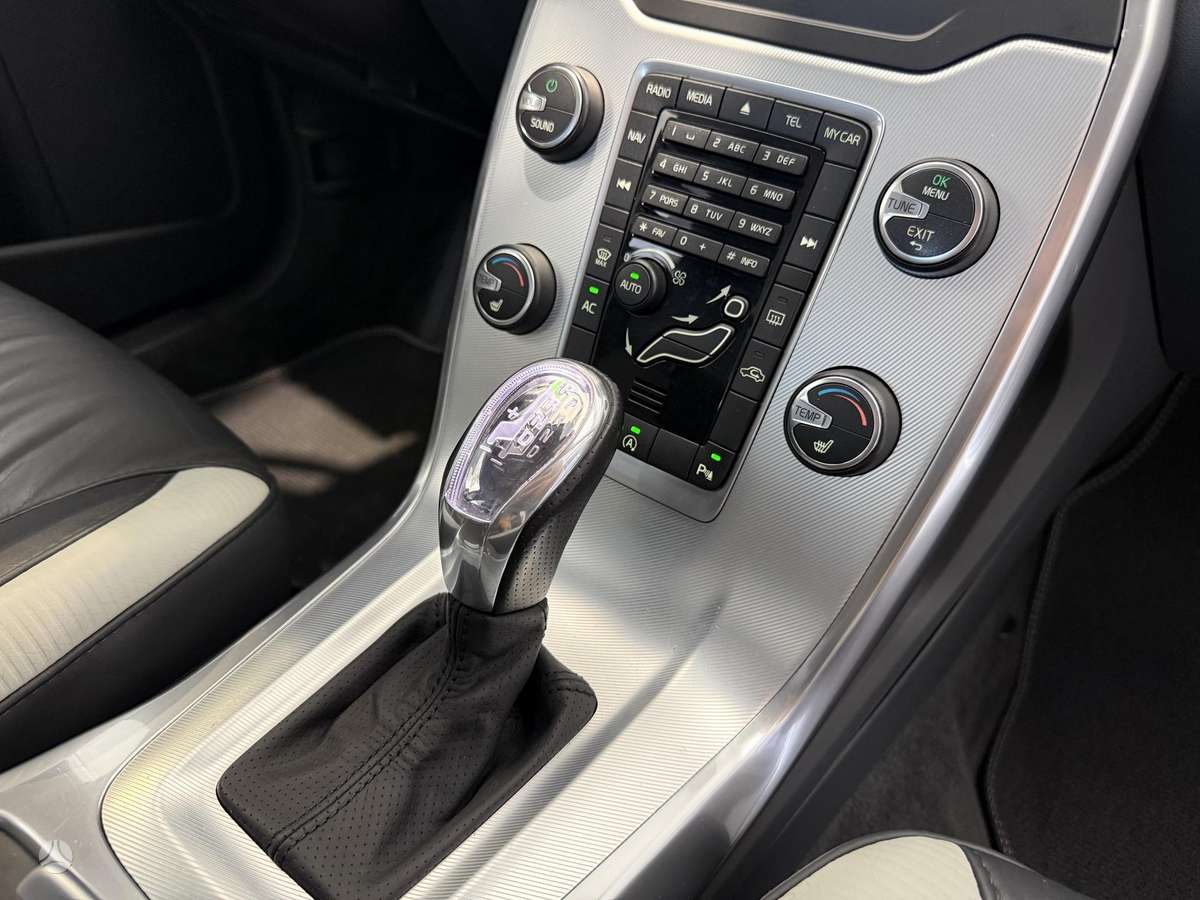 Volvo V70, 2.0 l., Универсал