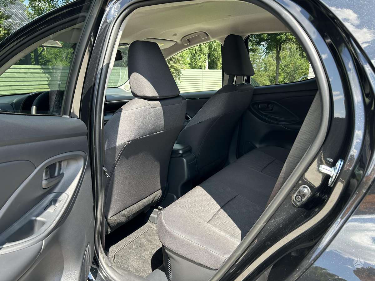 Toyota Yaris - 11