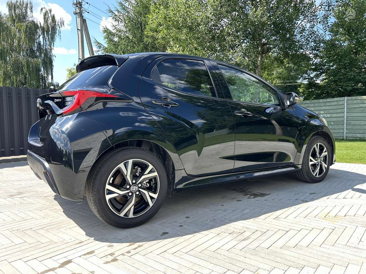Toyota Yaris - 5