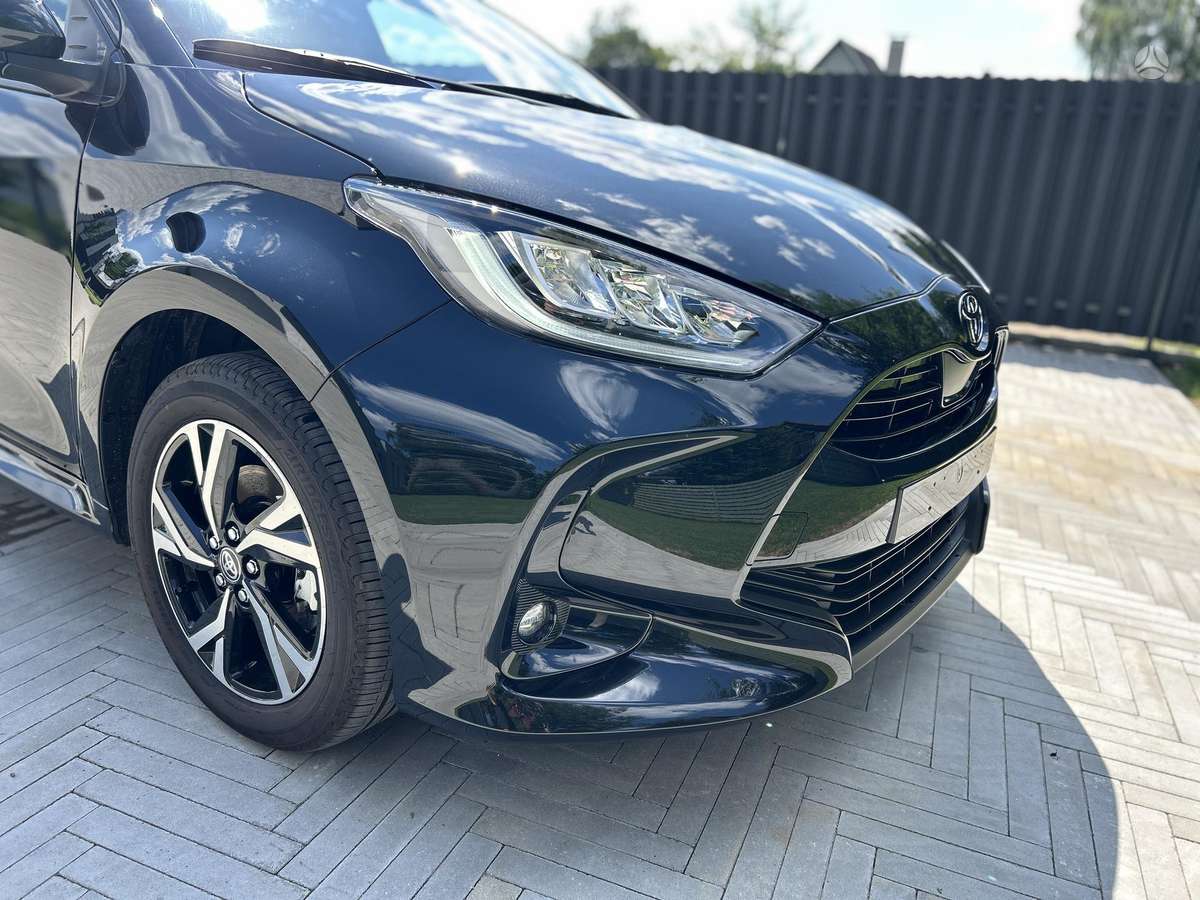 Toyota Yaris - 8