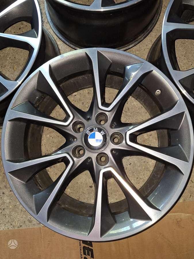 BMW X5, lengvojo lydinio, R19
