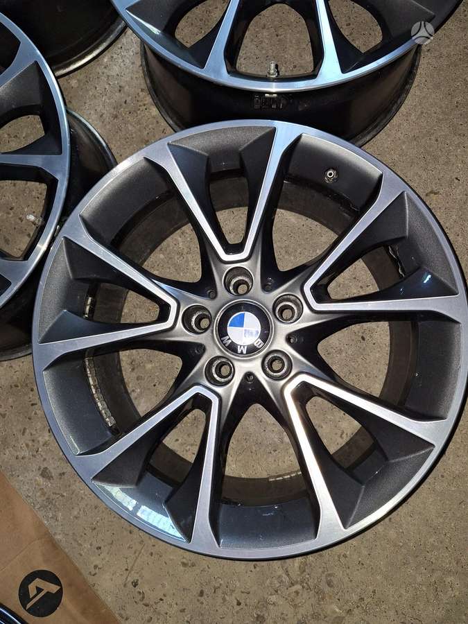 BMW X5, lengvojo lydinio, R19