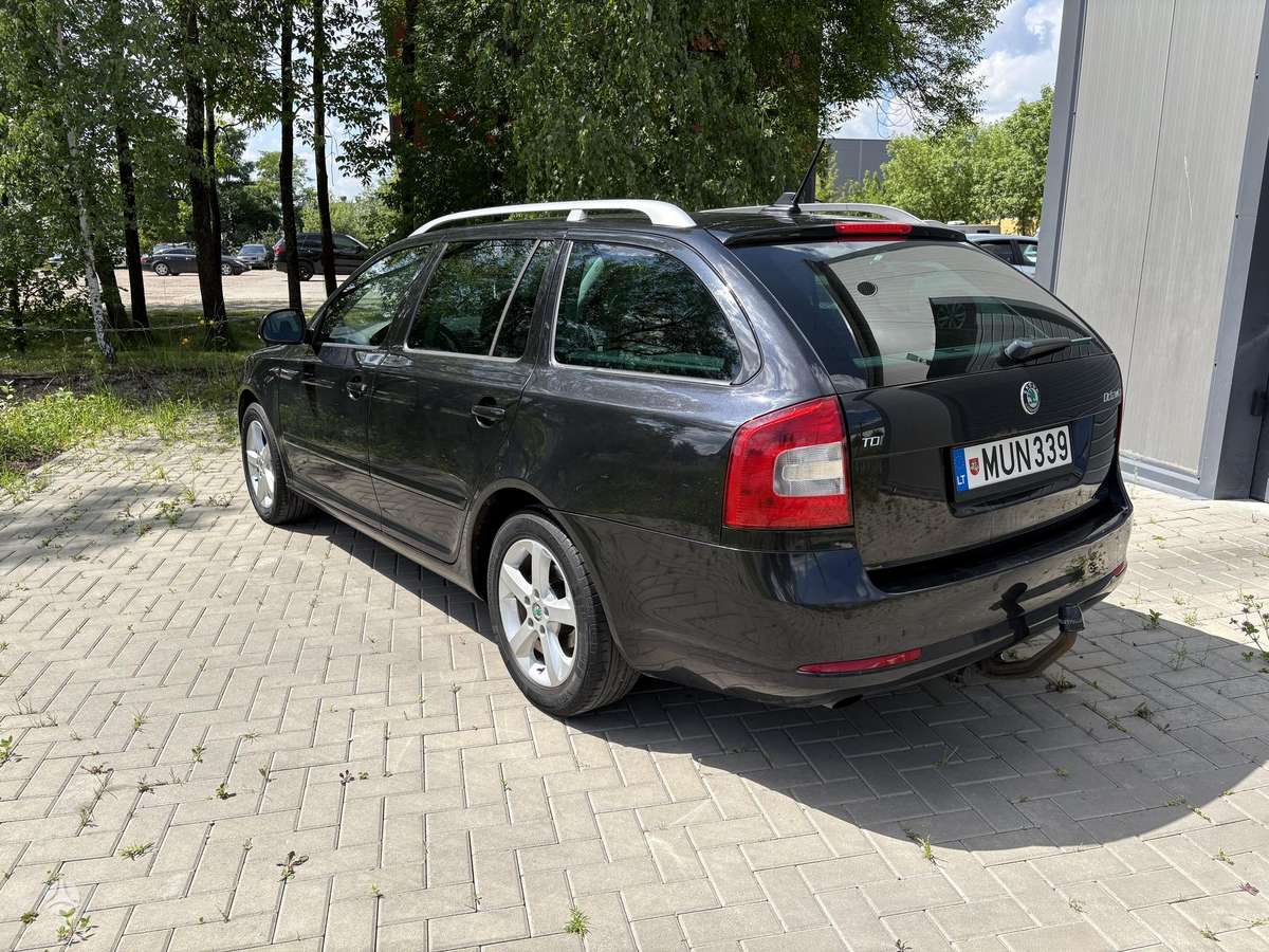 Škoda Octavia - 2