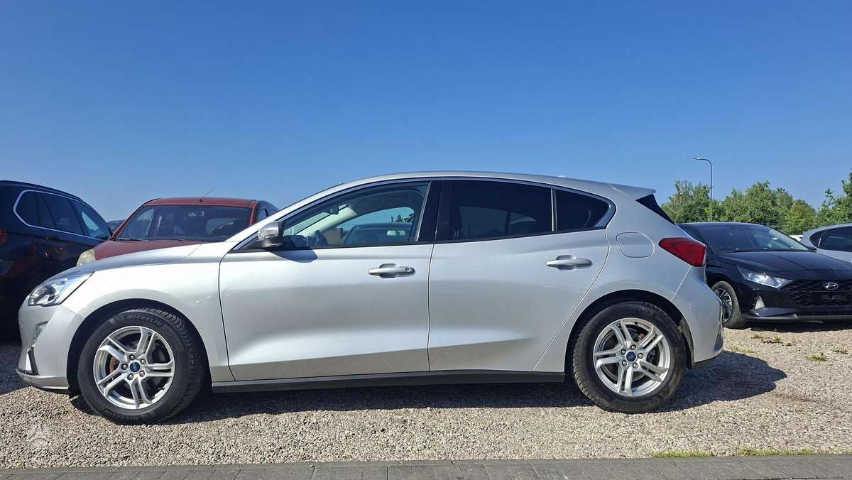 Ford Focus, 1.0 l., hatchback