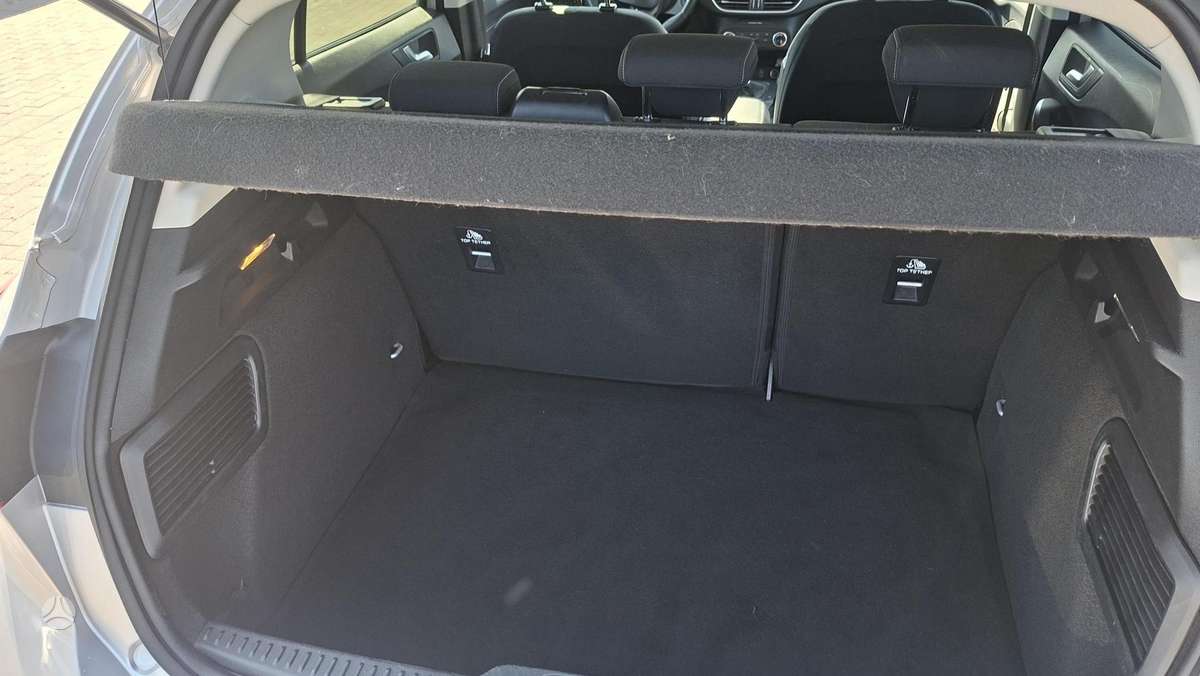 Ford Focus, 1.0 l., hatchback