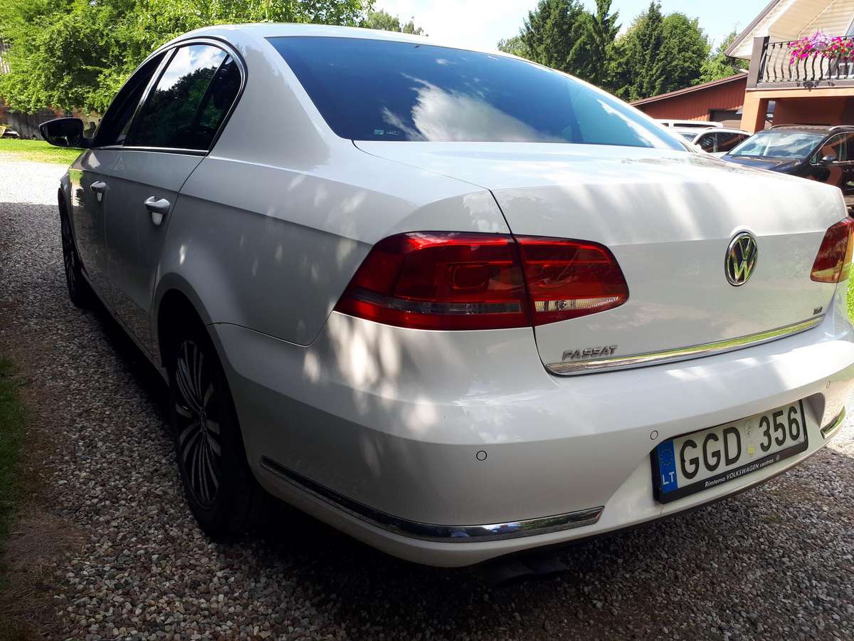 Volkswagen Passat - 6