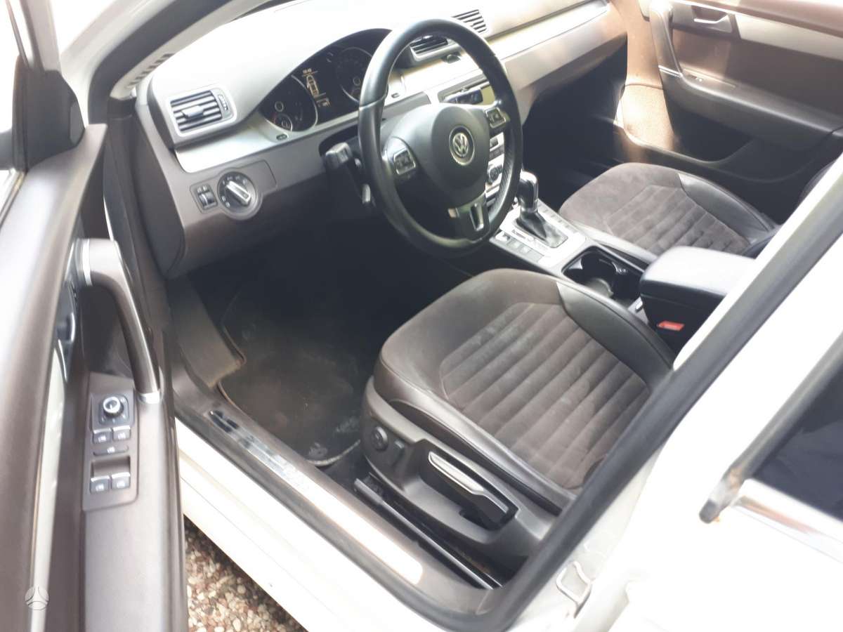 Volkswagen Passat - 10