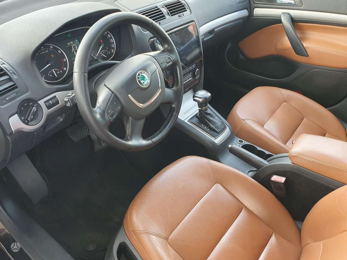 Škoda Octavia - 8