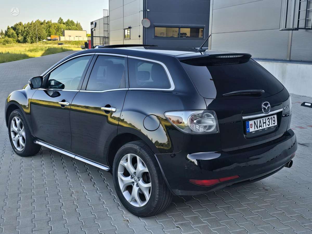 Mazda CX-7, 2.2 l., off-road / crossover