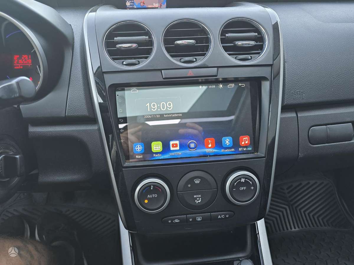 Mazda CX-7, 2.2 l., off-road / crossover