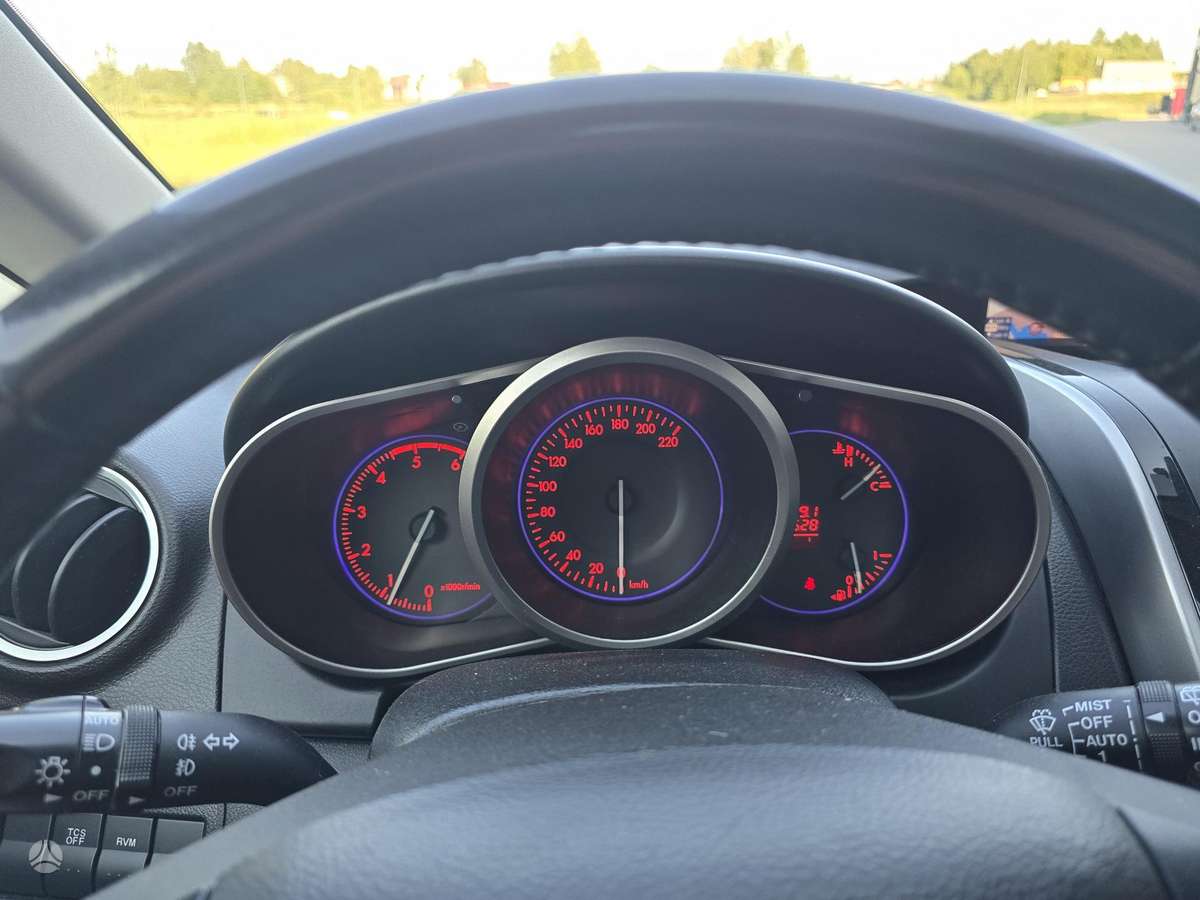 Mazda CX-7, 2.2 l., off-road / crossover