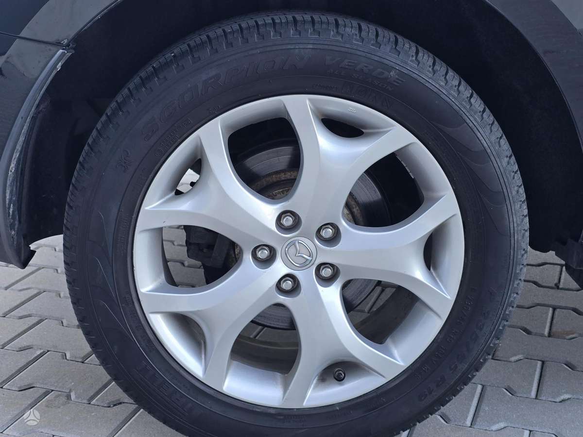 Mazda CX-7, 2.2 l., off-road / crossover