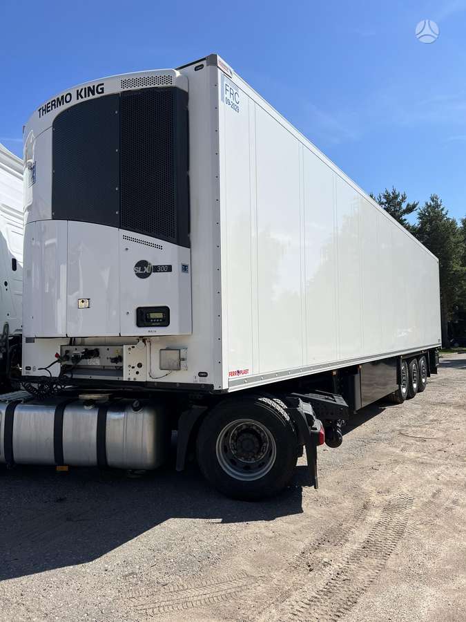 Schmitz Double Deck, šaldytuvai