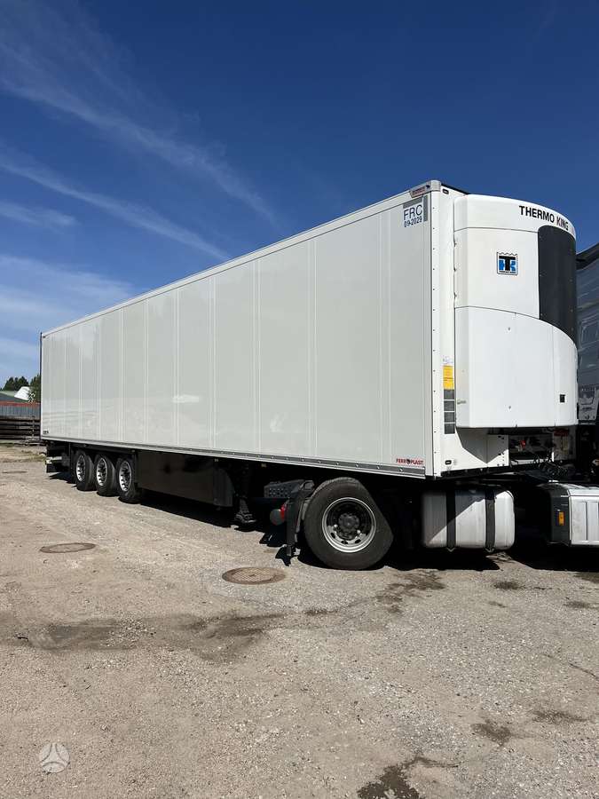 Schmitz Double Deck, šaldytuvai