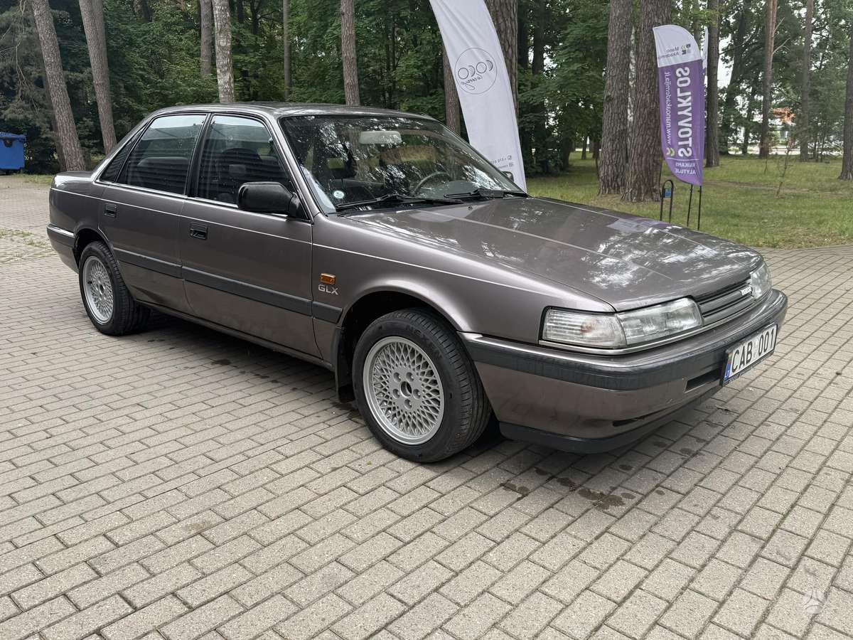 Mazda 626, 2.2 l., Седан