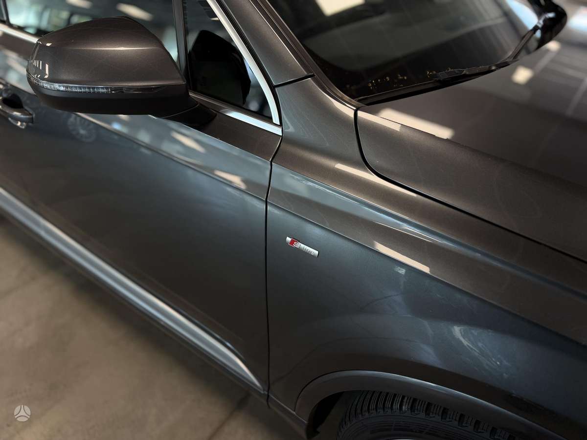 Audi Q7, 3.0 l., off-road / crossover
