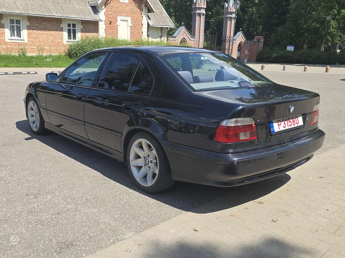 BMW 525, 2.5 l., Седан