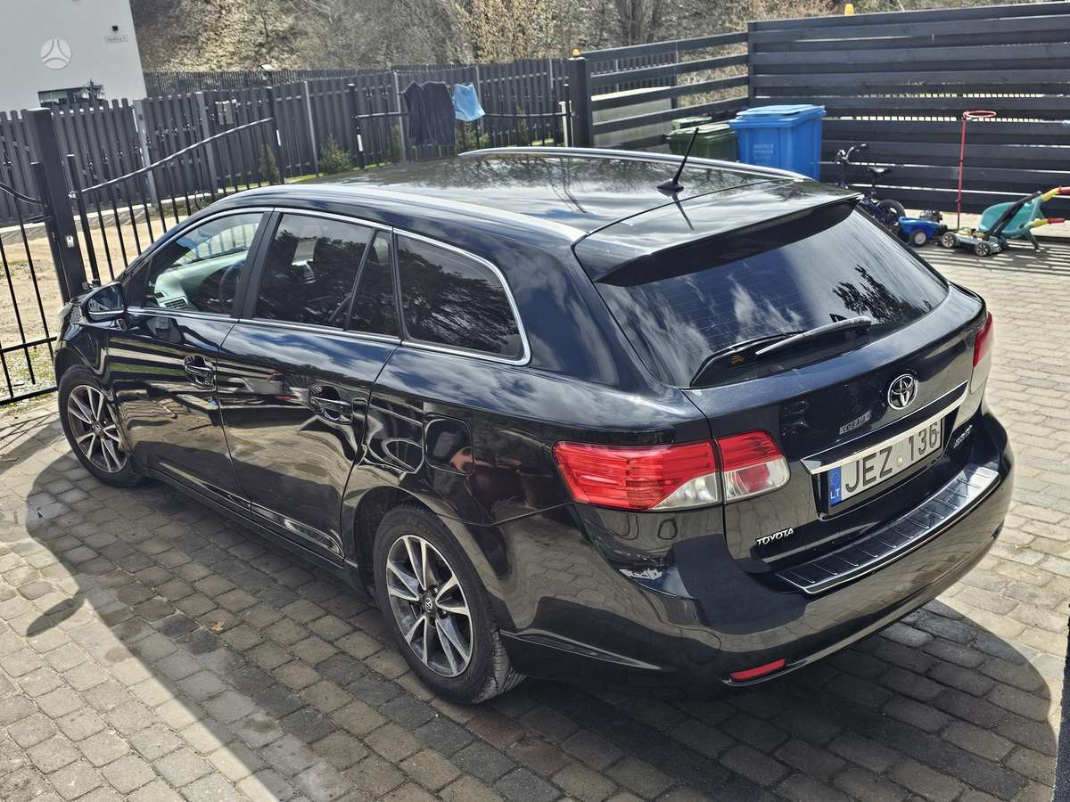 Toyota Avensis, 2.0 l., Универсал