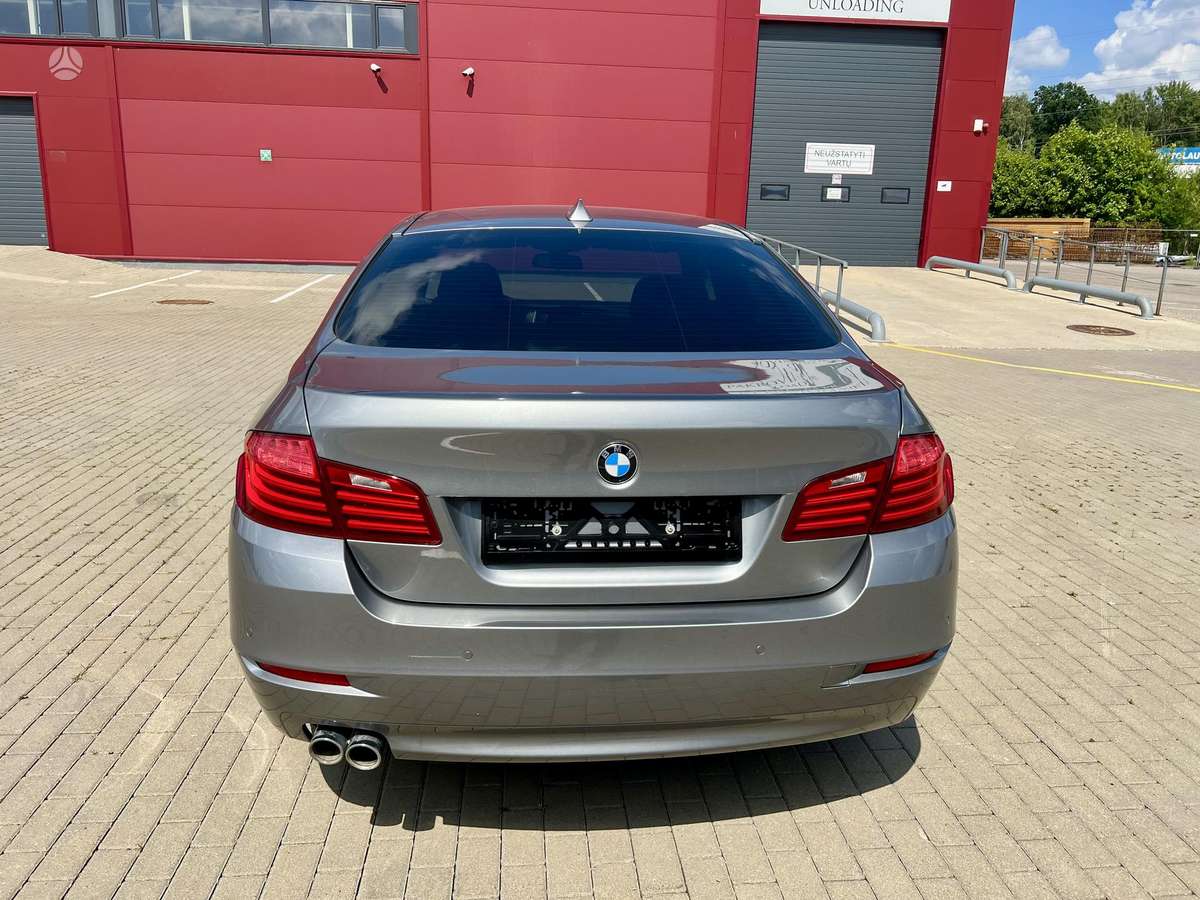 BMW 520, 2.0 l., Седан