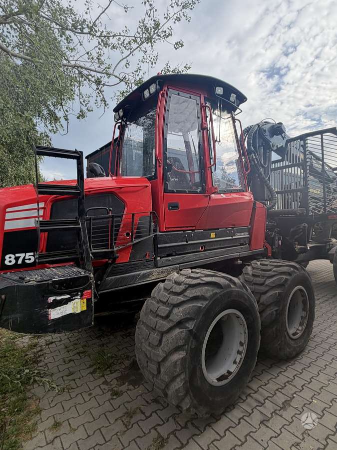 Komatsu XF875-1, forwarders