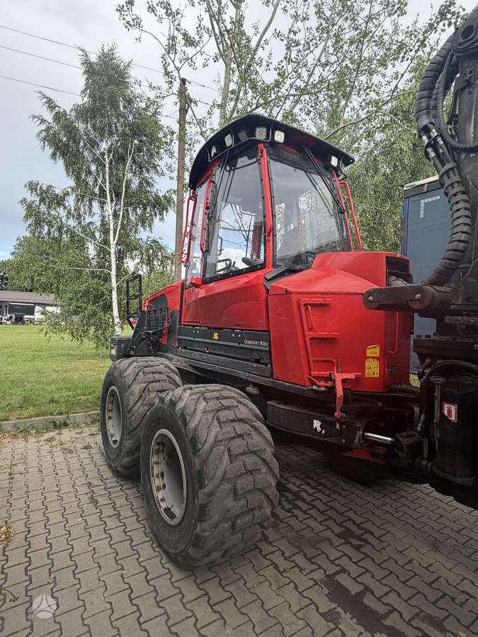 Komatsu XF875-1, medvežės