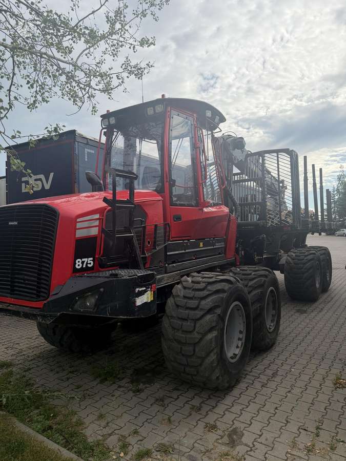 Komatsu XF875-1, medvežės