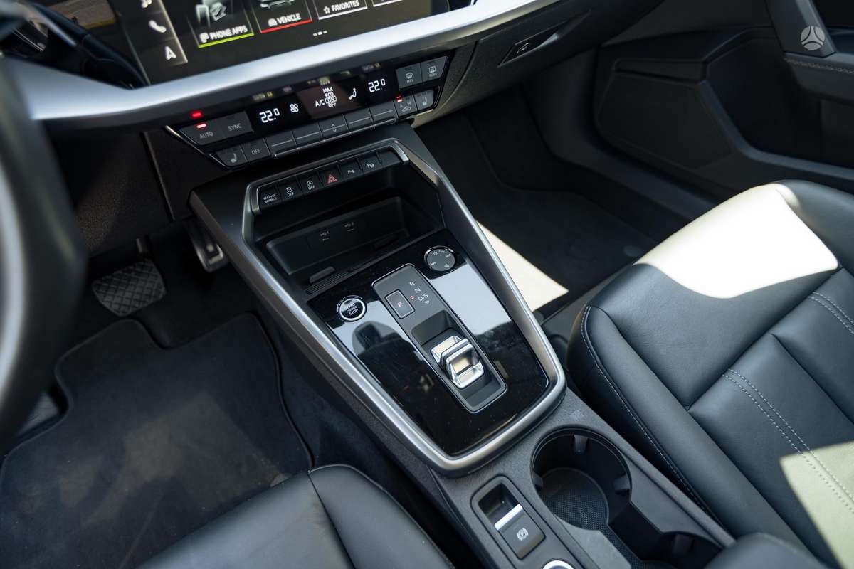 Audi A3, 2.0 l., Седан