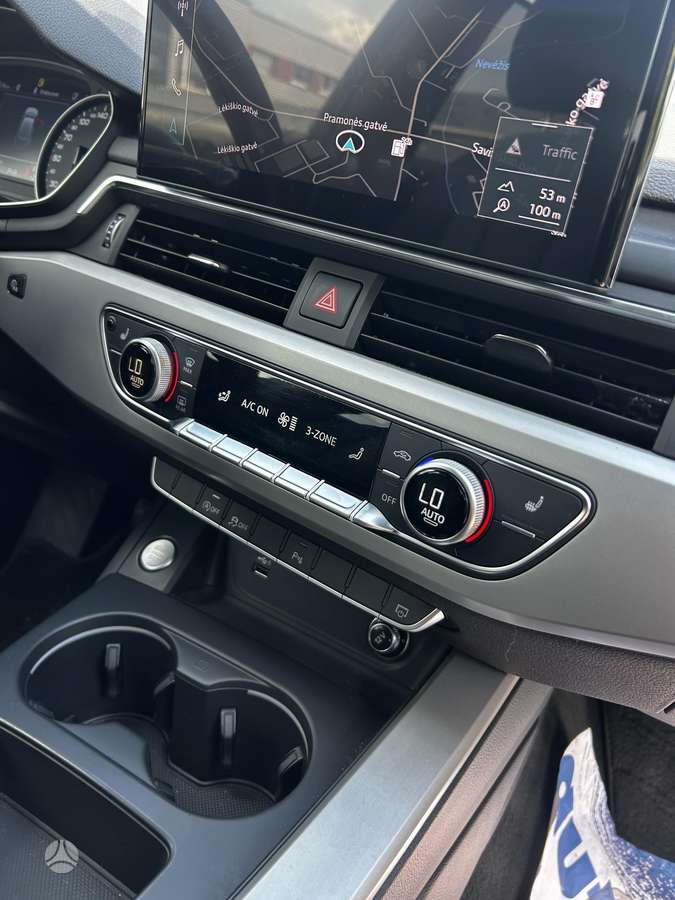 Audi A4, 2.0 l., Универсал