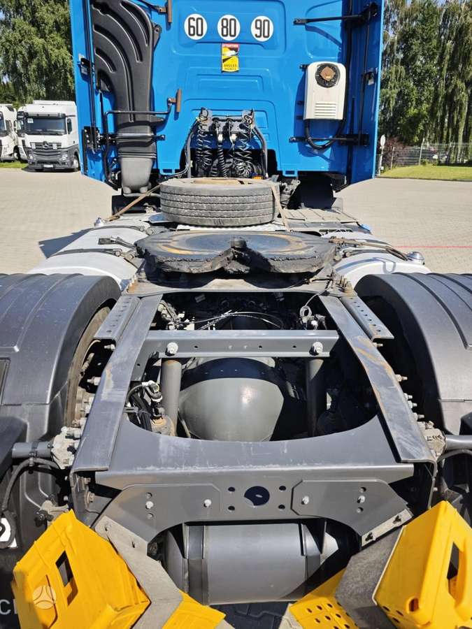 Renault T 480, kita