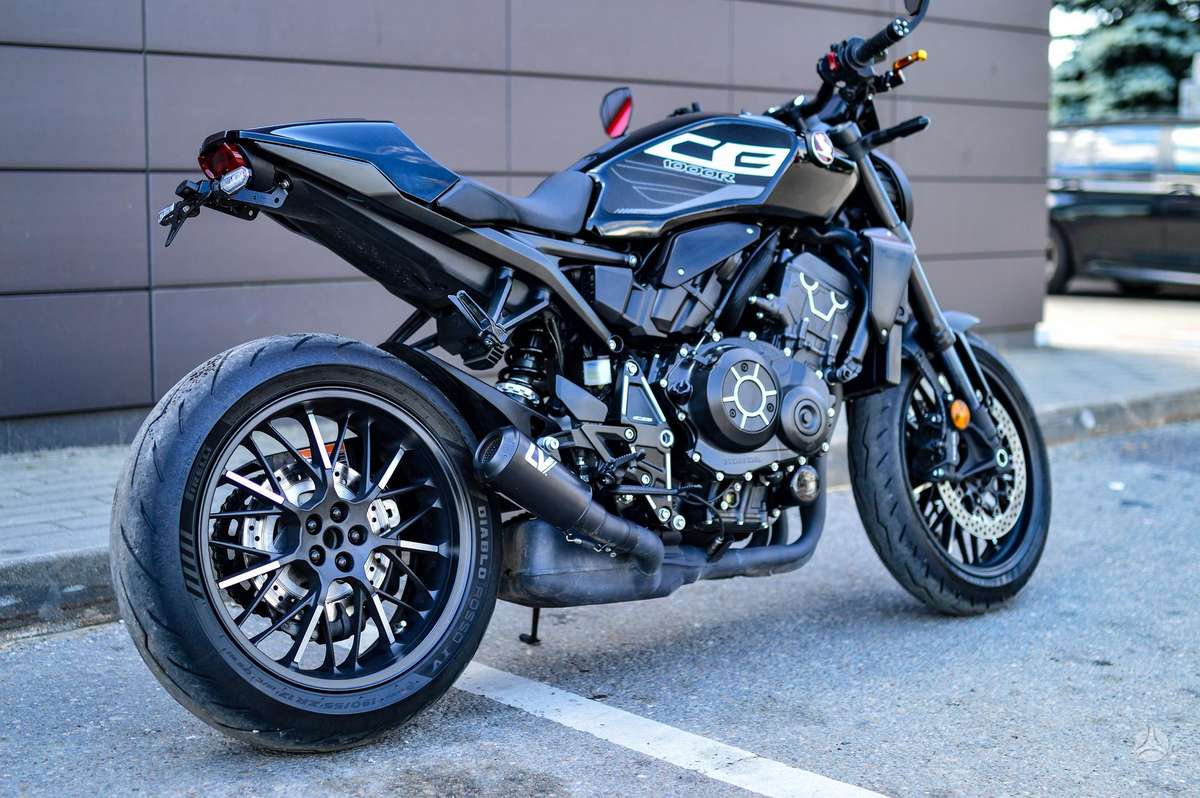 Honda CB 1000cc, street / classic