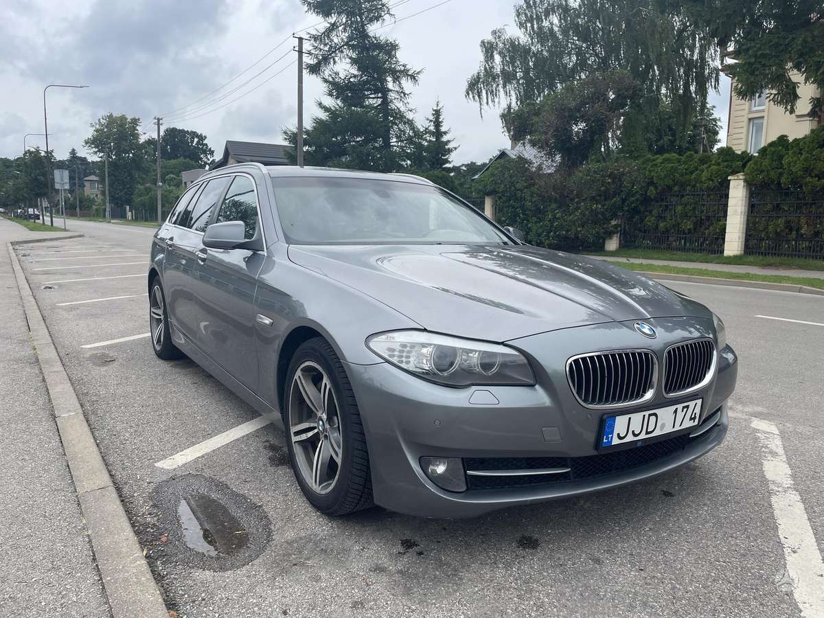 BMW 530, 3.0 l., wagon