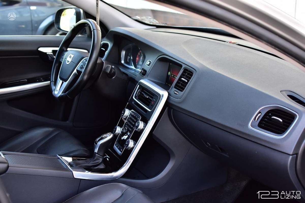 Volvo S60, 2.0 l., Седан