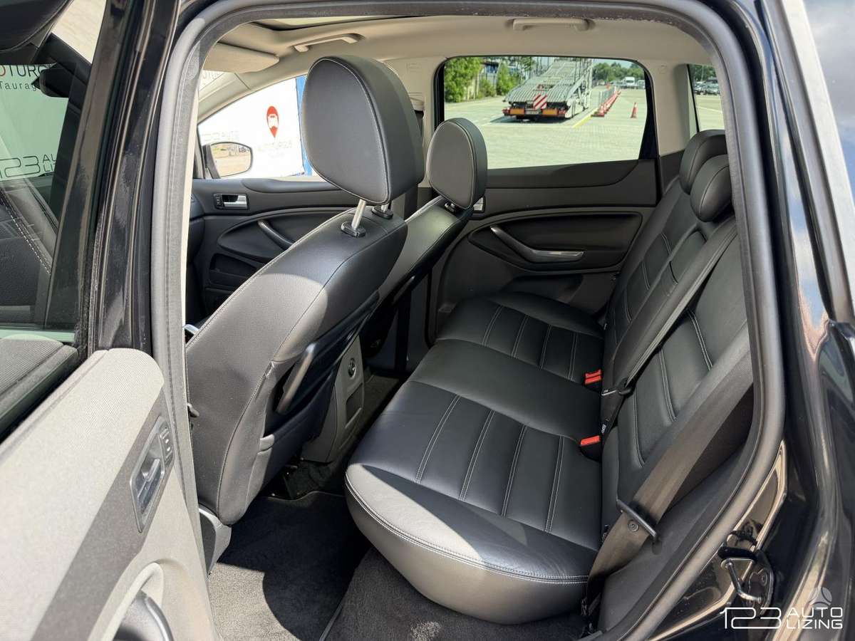 Ford Kuga, 2.0 l., off-road / crossover