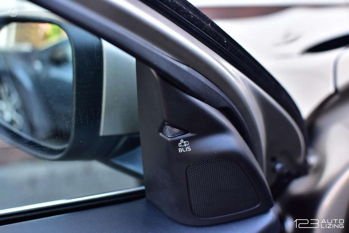 Volvo S60, 2.0 l., Седан